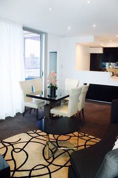 Apartments Melbourne Domain - Docklands - Tourism Adelaide 37