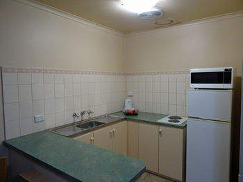 Best Western Fawkner Suites & Serviced Apartments - Tourism Adelaide 8