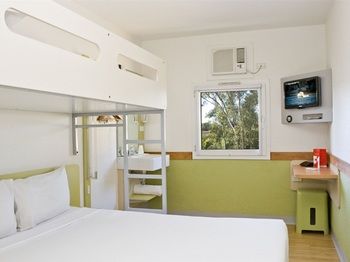 Ibis Budget Dandenong - Tourism Adelaide 8