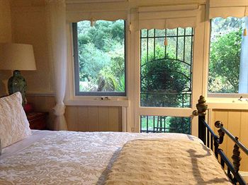 Brentwood Accommodation - Tourism Adelaide 6