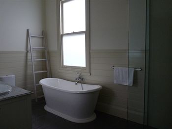 Brentwood Accommodation - Tourism Adelaide 7