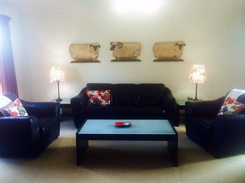 Australian Home Away @ East Doncaster George - Tourism Adelaide 1