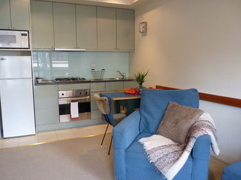 Australian Home Away @ Market Square Melbourne - Tourism Adelaide 7