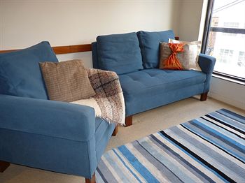 Australian Home Away @ Market Square Melbourne - Tourism Adelaide 12