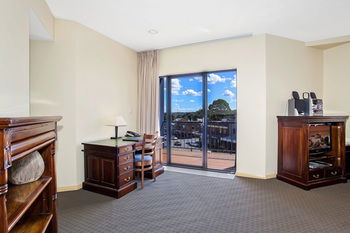 Quality Suites Boulevard On Beaumont - Tourism Adelaide 4