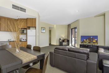 Quality Suites Boulevard On Beaumont - Tourism Adelaide 7