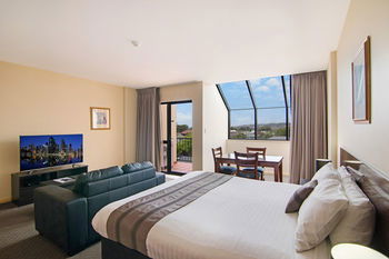 Quality Suites Boulevard On Beaumont - Tourism Adelaide 11