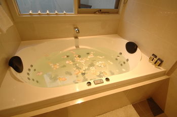 Araluen Villas - Tourism Adelaide 6