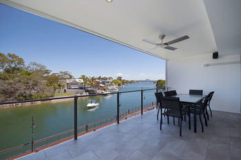 Jacaranda Noosa - Tourism Adelaide 3