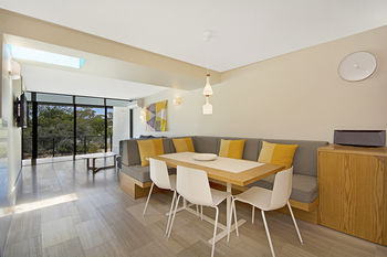 Jacaranda Noosa - Tourism Adelaide 22