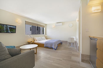 Jacaranda Noosa - Tourism Adelaide 41