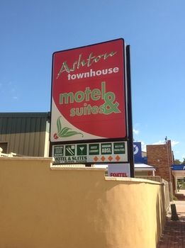 Ashton Townhouse Motel And Suites - Tourism Adelaide 2