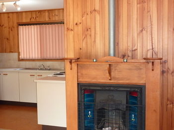 Hunter Hideaway Cottages - Tourism Adelaide 5