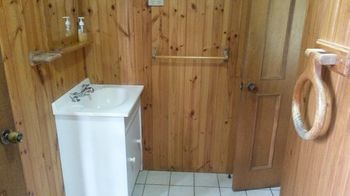 Hunter Hideaway Cottages - Tourism Adelaide 11