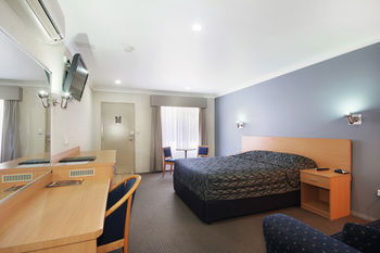 Edward Parry Motel & Apartments - Tourism Adelaide 4