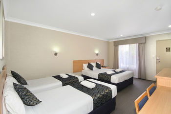 Edward Parry Motel & Apartments - Tourism Adelaide 11