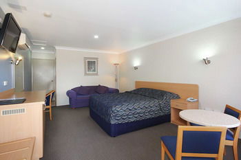 Edward Parry Motel & Apartments - Tourism Adelaide 12