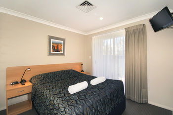 Edward Parry Motel & Apartments - Tourism Adelaide 13