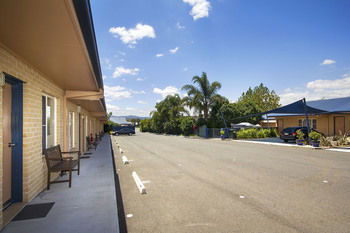 Edward Parry Motel & Apartments - Tourism Adelaide 20