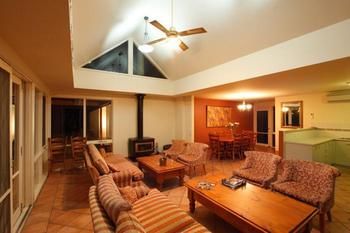 Rothbury Escape - Tourism Adelaide 10