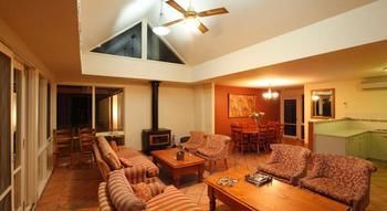 Rothbury Escape - Tourism Adelaide 22