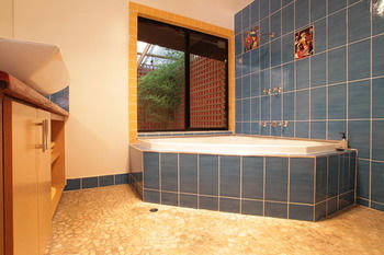 Cherryblossom B&B - Tourism Adelaide 9