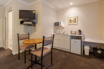 Yarra Gables Motel - Tourism Adelaide 25