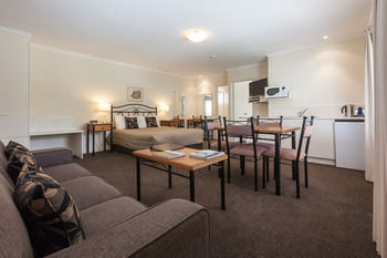 Yarra Gables Motel - Tourism Adelaide 33