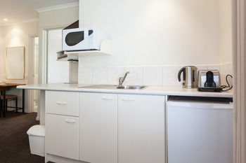 Yarra Gables Motel - Tourism Adelaide 35