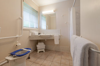 Yarra Gables Motel - Tourism Adelaide 44
