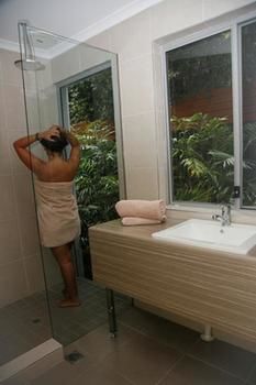 Noosa Flashpackers - Hostel - Tourism Adelaide 2