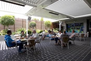 Macquarie Inn - Tourism Adelaide 2