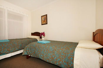 Lisson Holiday Rental - Tourism Adelaide 4