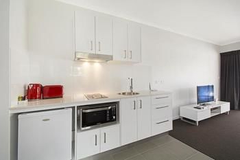 Cooroy Luxury Motel Apartments Noosa - Tourism Adelaide 15