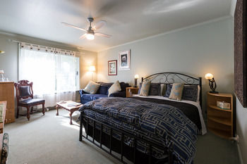 Strathvea Guest House - Tourism Adelaide 8