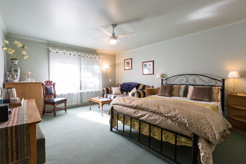 Strathvea Guest House - Tourism Adelaide 17