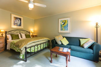 Strathvea Guest House - Tourism Adelaide 18