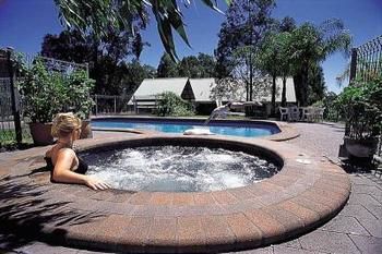 Vineyard Hill - Tourism Adelaide 4