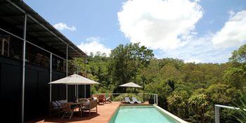 Phoenix Eumundi Bed & Breakfast - Tourism Adelaide 4