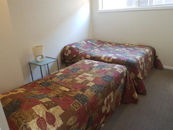 Bentley Waterfront Motel & Cottages - Tourism Adelaide 22