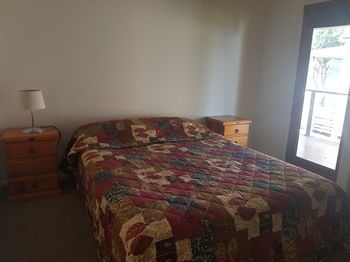 Bentley Waterfront Motel & Cottages - Tourism Adelaide 31
