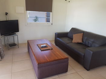Bentley Waterfront Motel & Cottages - Tourism Adelaide 58