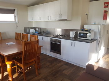 Bentley Waterfront Motel & Cottages - Tourism Adelaide 76