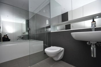 Camperdown 908 St Furnished Apartment - Tourism Adelaide 4