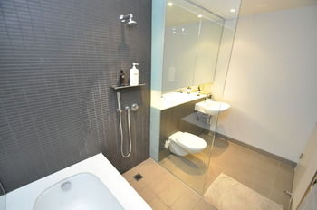 Camperdown 908 St Furnished Apartment - Tourism Adelaide 6
