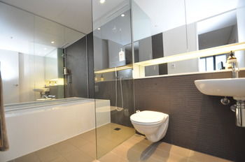 Camperdown 908 St Furnished Apartment - Tourism Adelaide 7
