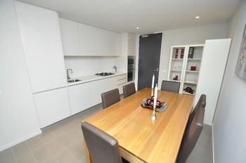 Camperdown 908 St Furnished Apartment - Tourism Adelaide 18