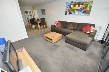 Camperdown 908 St Furnished Apartment - Tourism Adelaide 24