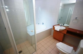 Homebush 57 Ben Furnished Apartment - Tourism Adelaide 5