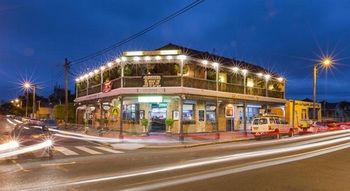 Hamilton Executive Apartments - Tourism Adelaide 13